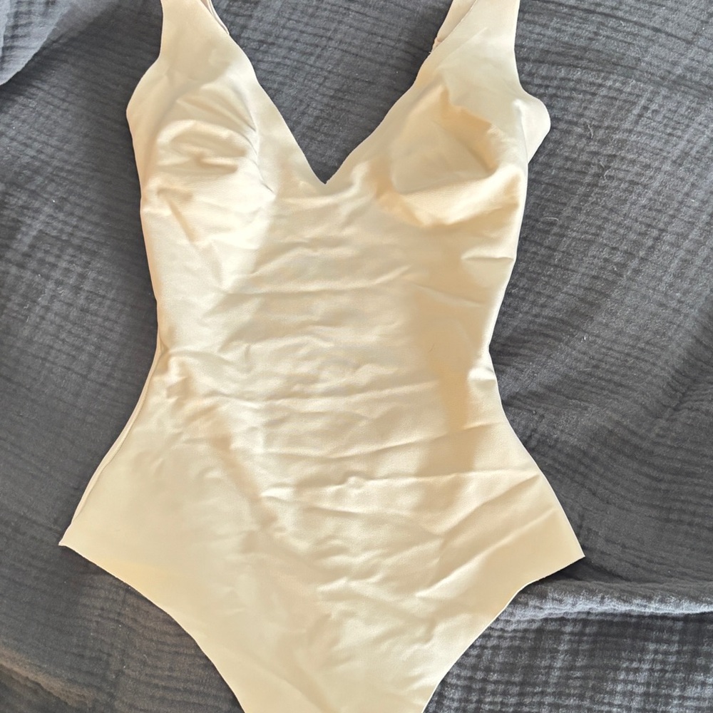 Skims unlined plunge thong bodysuit
